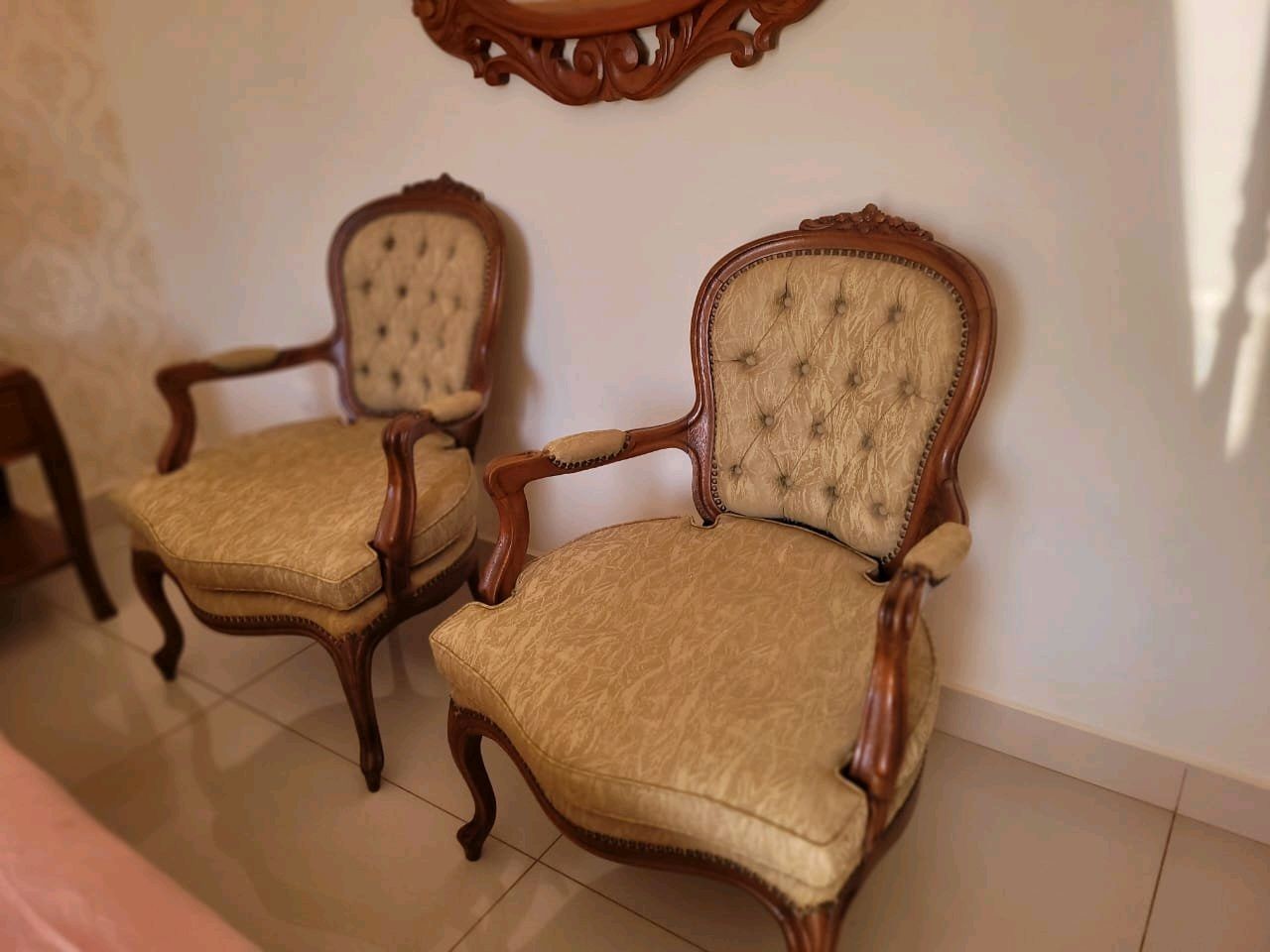 Par de Poltronas Luís XV