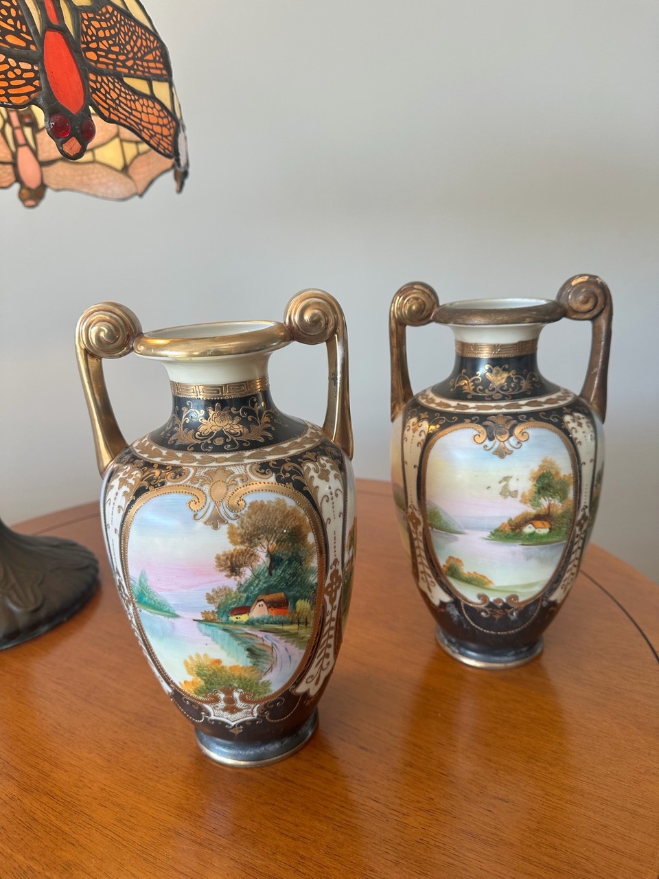 Par de Vasos Porcelana Noritake com Alças