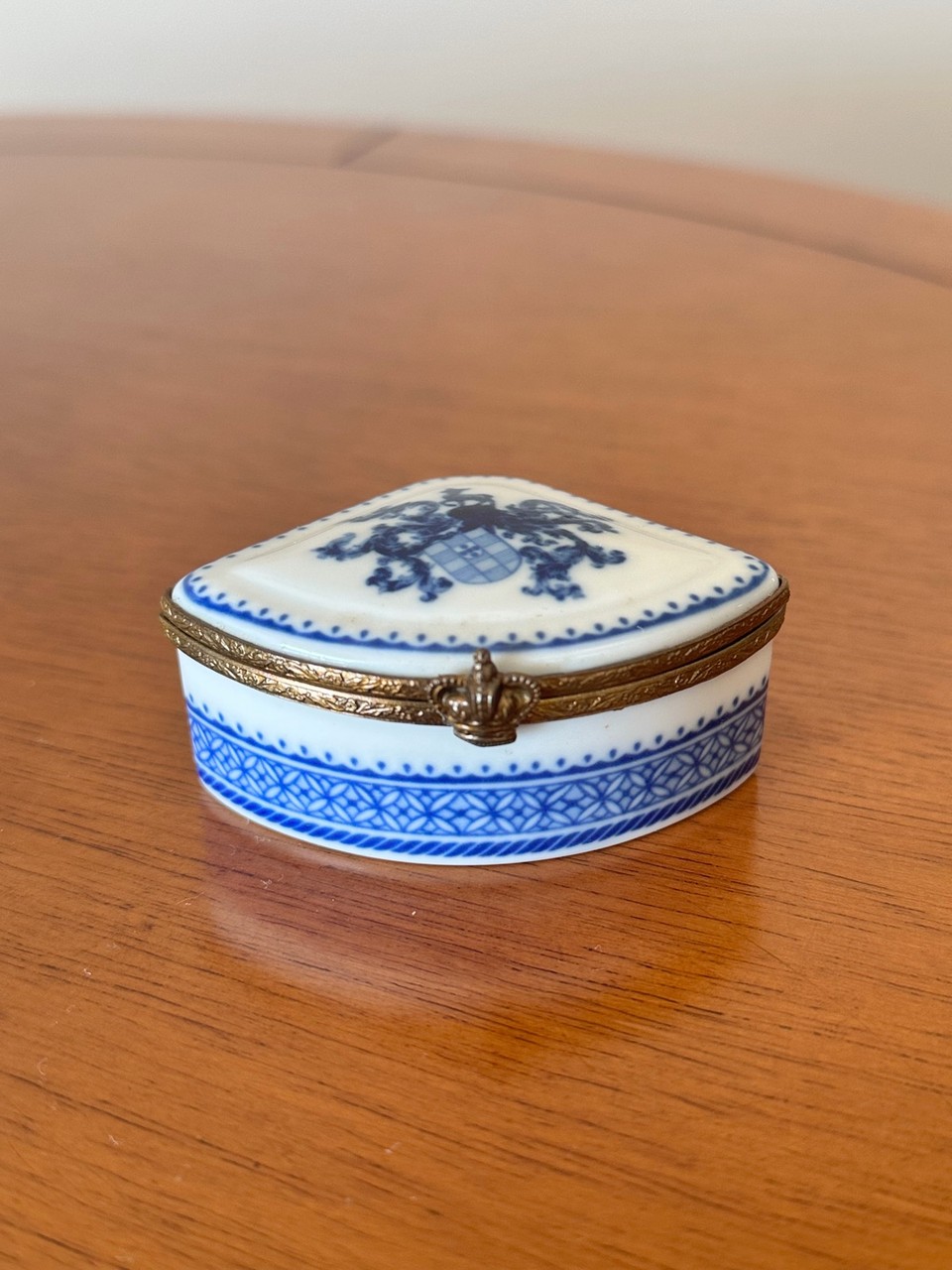 Caixa Porta-Joias em Porcelana Azul e Branca