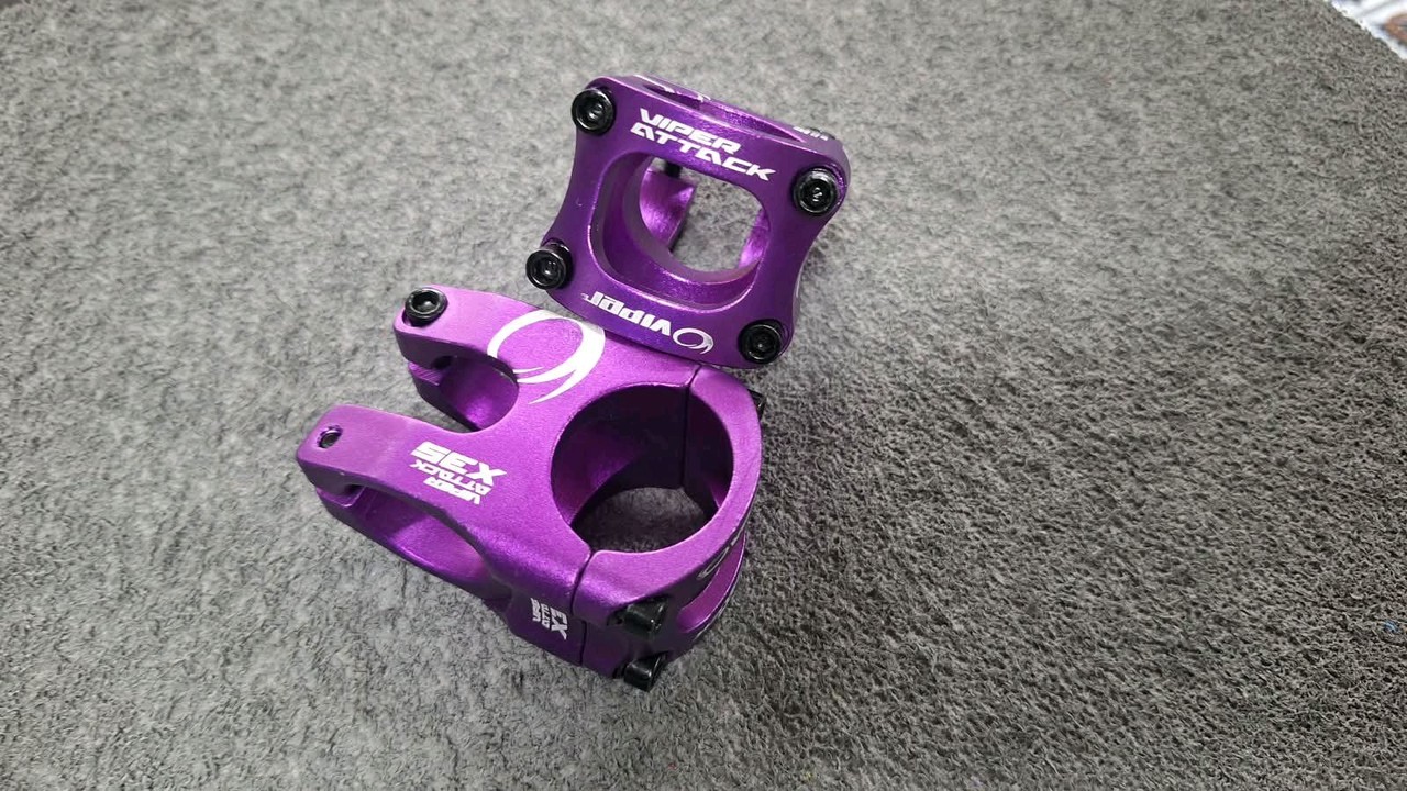 Mesa de Guidão Viper Attack Roxa · Estado: Excelente